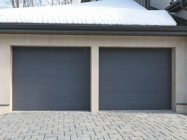 Секционные ворота 3600х2600 мм антрацитовые DoorHan RSD02, pskov.doorhan.ru